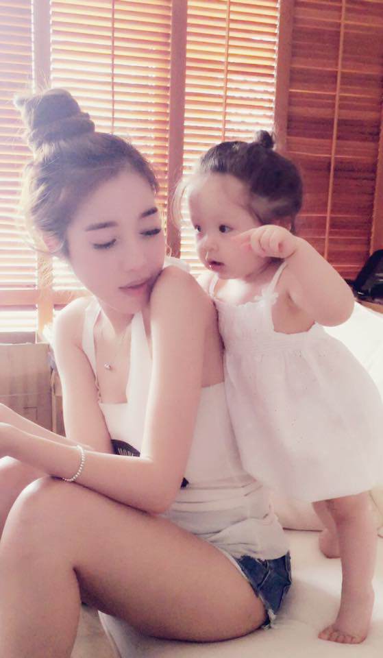 Lâu lắm Elly Trần mới khoe hình con gái, Cadie Mộc Trà giờ đã điệu như nàng thơ-10