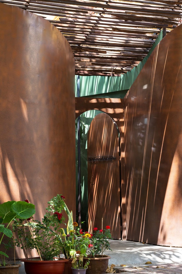 Nhà vườn không cần đến gạch vữa khiến hàng xóm tò mò ở Vũng Tàu-5