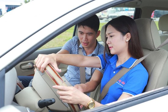 Vụ trưởng Quản lý phương tiện: Không có chuyện bằng A1 không được lái xe SH và bằng B1 không được lái ô tô
