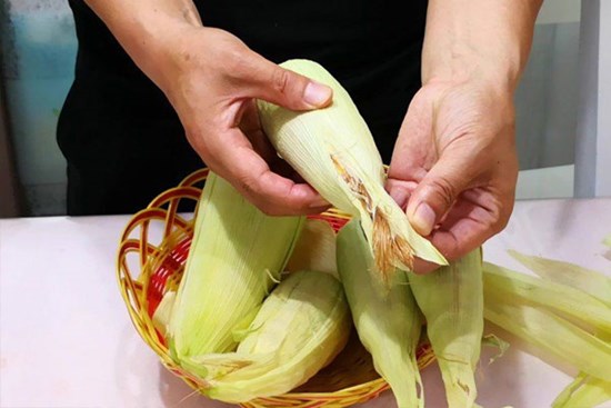 Ăn ngô 30 năm giờ mới biết cách bảo quản ngô như thế nào để cả năm không hỏng