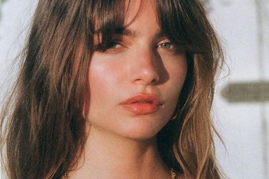 Phụ nữ Pháp thực hiện 5 điều này vào mùa hè để da không thể sạm đi, trái lại còn ngày một căng sáng lấp lánh