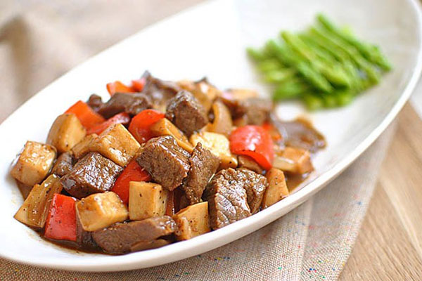 Mỗi lần tôi làm món nộm thịt bò này thì chồng đều khen không ngớt lời-6