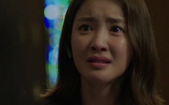 Đi làm về muộn thấy chồng cũ nằm gục trước cửa nhà, khi tôi còn chưa kịp hiểu gì thì một cô gái xinh đẹp bước đến nói những lời gây sốc-1