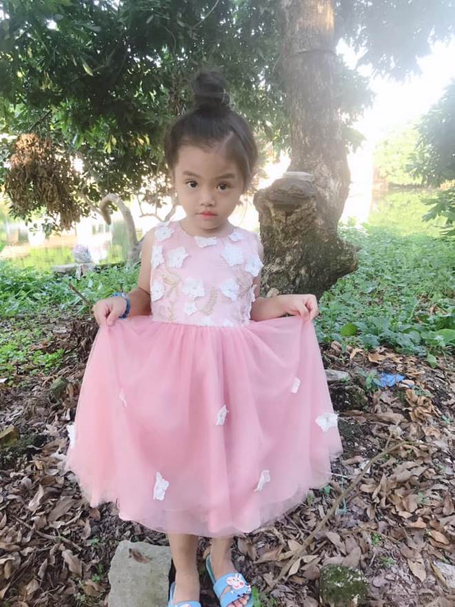 Mẹ đơn thân đập cả mặt xây mới, nhan sắc con gái chào đời trước thẩm mỹ được chú ý-4