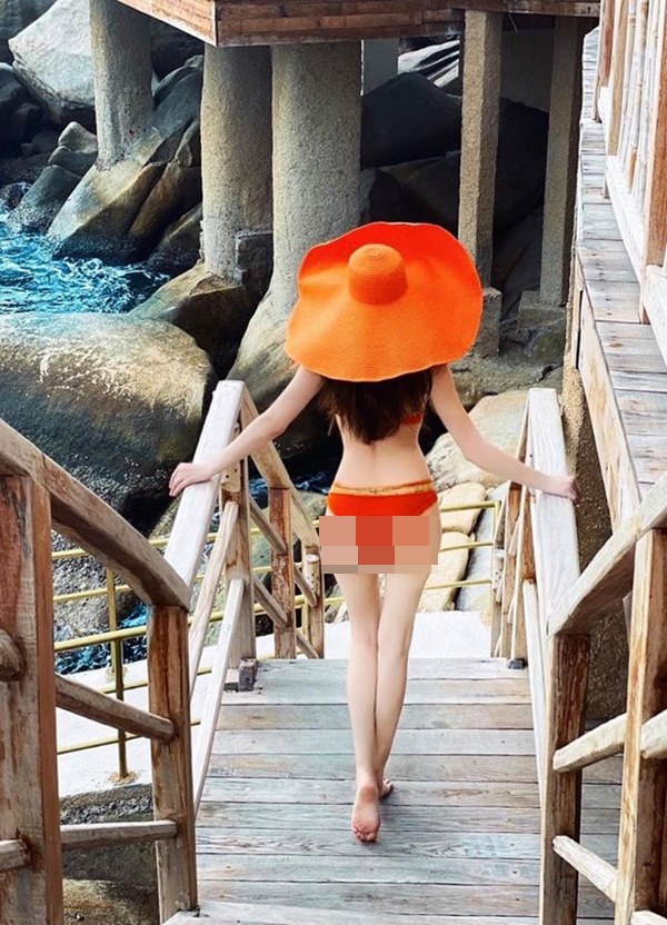 Khoe ảnh body nuột mặc bikini nhưng Hồ Ngọc Hà lại bị chính mẹ ruột bóc mẽ vóc dáng thật khi mang bầu-1