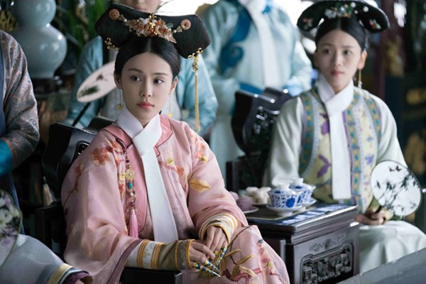 Nàng phi tần xuất thân danh gia vọng tộc bị Hoàng đế Càn Long chán ghét nhưng an phận trong hậu cung đến tận 46 năm-1