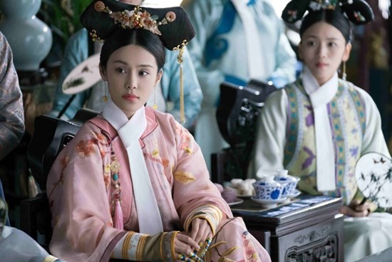 Nàng phi tần xuất thân danh gia vọng tộc bị Hoàng đế Càn Long chán ghét nhưng an phận trong hậu cung đến tận 46 năm