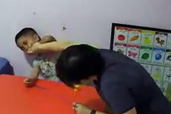 Cùng người yêu vào khách sạn ân ái, một tuần sau chàng trai sốc khi xem tin nhắn bạn gửi-2