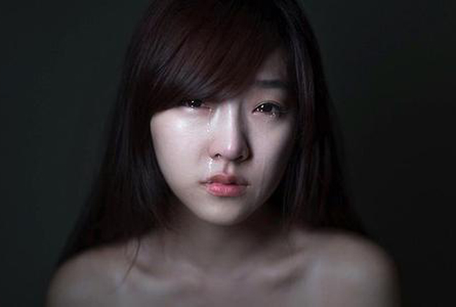 Im lặng là tiếng khóc lớn nhất của phụ nữ, cũng là sự kháng cự thầm lặng nhất-2