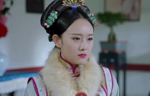 Nàng phi tần nhập cung lúc 17 tuổi, trải qua 8 năm thất sủng mới tiến hành mưu kế trở thành sủng phi cuối cùng của Hoàng đế Càn Long-1