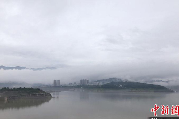 Nước dâng đáng sợ tại đập Tam Hiệp, Trung Quốc cấp báo Hồng thủy Số 1 trên Trường Giang-1