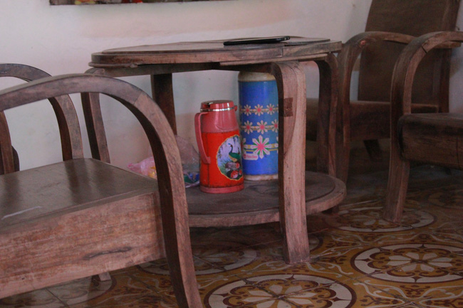 Vụ người thân mang di ảnh nữ nạn nhân tử vong vì TNGT ra giữa đường ngồi: Nặng trĩu tâm tư người chồng-2