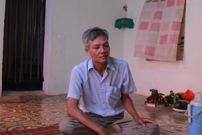 Vụ người thân mang di ảnh nữ nạn nhân tử vong vì TNGT ra giữa đường ngồi: Nặng trĩu tâm tư người chồng-6