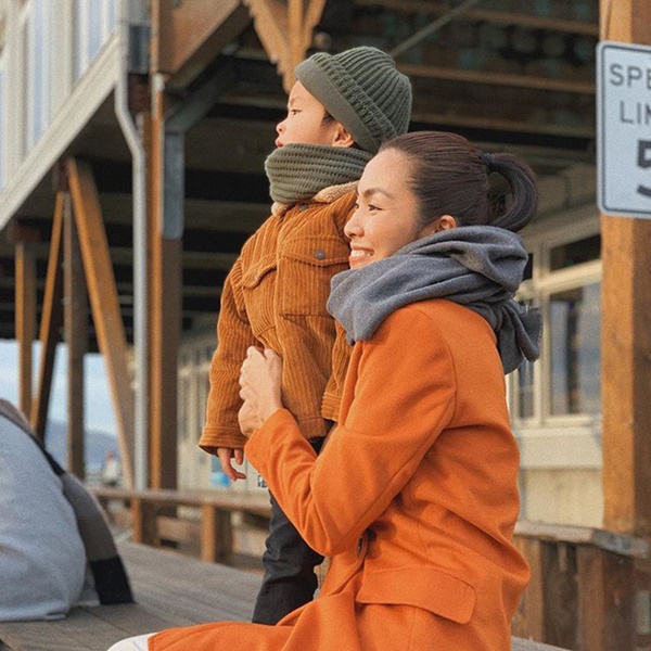 Mới 5 tuổi, con trai Tăng Thanh Hà đã ra dáng thanh niên khi vào bếp phụ mẹ nấu ăn-3