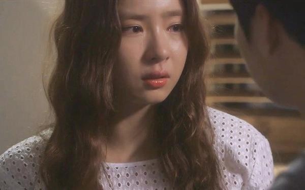 Để phần cơm cho chồng không được đẹp mắt nên bị mắng chửi thậm tệ, cô vợ lạnh lùng hành động gây choáng khiến anh sợ run người-2