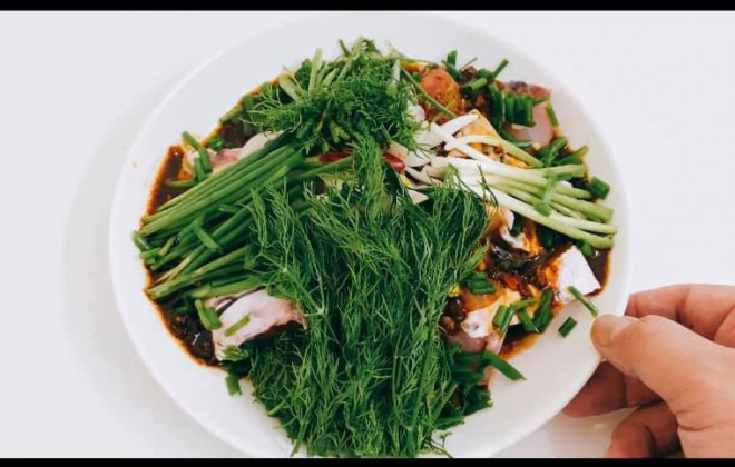 Ngán cá rán, cá kho, làm món cá hấp với nguyên liệu này, vừa nhanh, vừa dễ lại còn ngon miệng, đẹp mắt-2