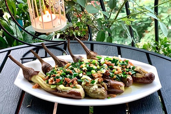 Cách làm món cà tím xối mỡ hành bùi béo ăn hoài không ngán