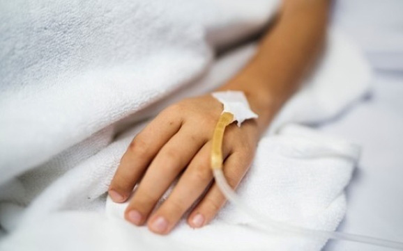 Sau khi sốt cao, chàng trai trẻ phải chạy thận cả đời: Bác sĩ nhắc nhở nếu đi tiểu buổi sáng có biểu hiện này thì cần cảnh giác nguy cơ mắc bệnh thận-1