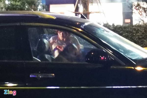 Người đàn ông tử vong trong ôtô giữa phố Hà Nội-1