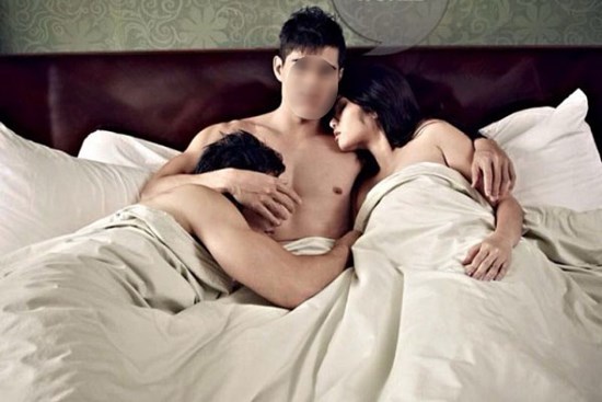 Không đáp ứng được nhu cầu chăn gối, vợ cho phép chồng tìm 