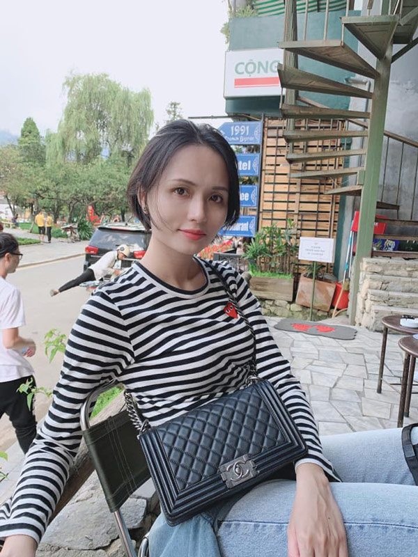 Chị gái công chúa béo Quỳnh Anh ăn mặc sang chảnh, túi Hermes nhiều hơn cả em gái-5