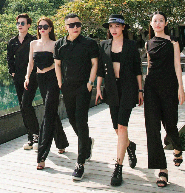 Vũ Khắc Tiệp và Ngọc Trinh tái ngộ trong vlog mới, chưa chi đã gây bão vì cảnh hở bạo của cô gái lạ mặt-5