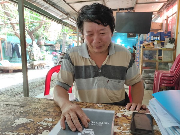 Vụ bị đơn định nhảy lầu ở tòa: Tôi đã tin tưởng tuyệt đối ông bà chủ, cầm cố giấy tờ nhà của ba mẹ để mua đất-4