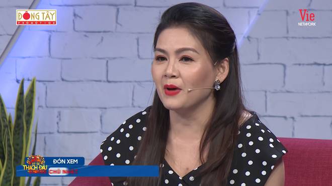 Nhan sắc vợ 3 được Kim Tử Long yêu chiều hết mực, chỉ cần thích là mua tặng ngay xe hơi-2