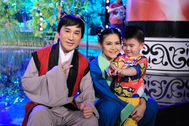 Nhan sắc vợ 3 được Kim Tử Long yêu chiều hết mực, chỉ cần thích là mua tặng ngay xe hơi-13