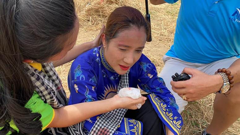 MC Cát Tường gặp chấn thương nặng, phải khâu sống tại chỗ ngay khi đang quay hình-2