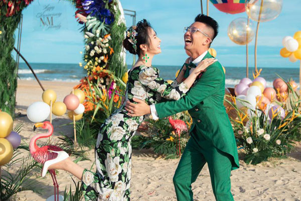 Ái nữ nhà đại gia Minh Nhựa vẫn giữ kín mặt con trai đầu lòng, khó ai tin là mẹ bỉm sữa bởi thần thái ngày càng rực rỡ-8