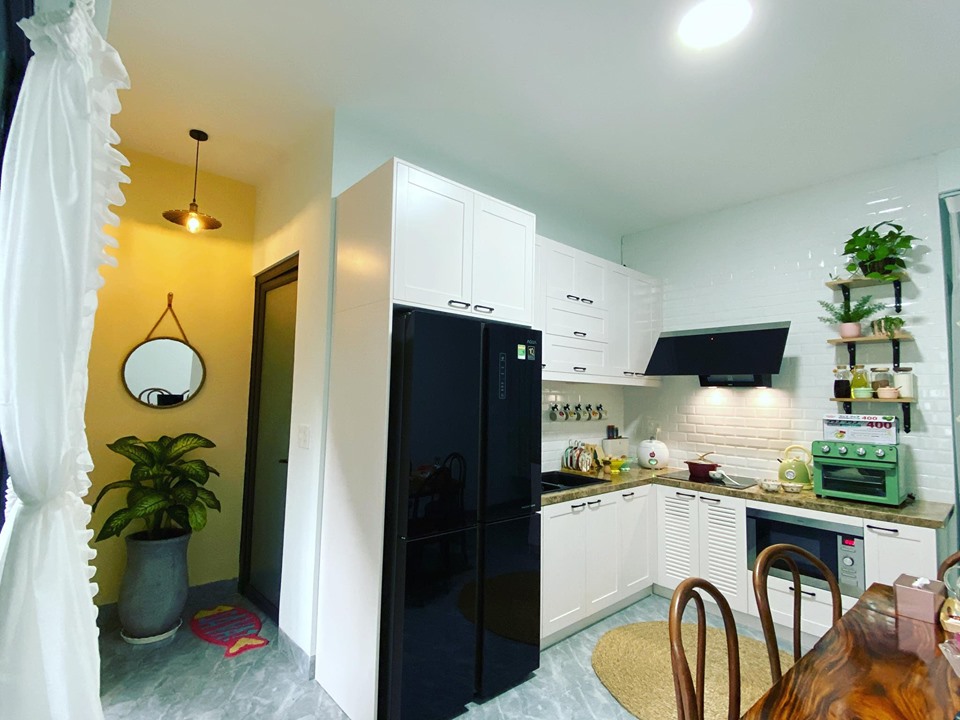Mất 2 năm để tiết kiệm 1.9 tỷ để mua đất xây nhà, vợ chồng trẻ đã thực hiện giấc mơ với ngôi nhà nhỏ xinh trong con hẻm nhỏ nằm giữa lòng phố núi-5