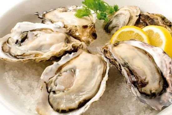 Mua hàu, chọn những con có đặc điểm này đảm bảo tươi ngon, nhiều thịt ăn đã miệng