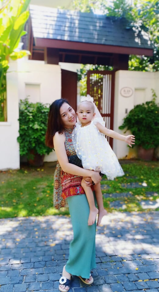 Hành trình cùng con chống chọi với ung thư của ông bố trẻ khiến bao người bật khóc-8