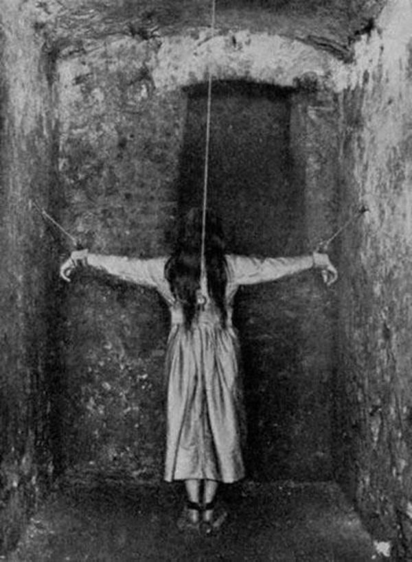 10 ngày địa ngục trong bệnh viện tâm thần của nữ nhà báo: Bệnh nhân bị đối xử tàn bạo, người tỉnh táo sớm muộn cũng hóa điên-4