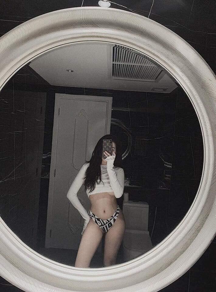 Hot girl 9x vừa điều hành đường dây bán dâm vừa tự đi khách: Cuộc sống sang chảnh với xế hộp và kim cương, mở hẳn spa, thường xuyên khoe thân trên MXH-5