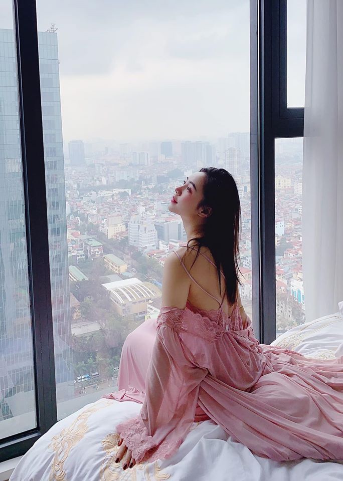 Quỳnh Kool: Nữ chính giờ vàng nóng bỏng của màn ảnh Việt, vướng tin đồn phim giả tình thật với thầy giáo mưa Thanh Sơn-4