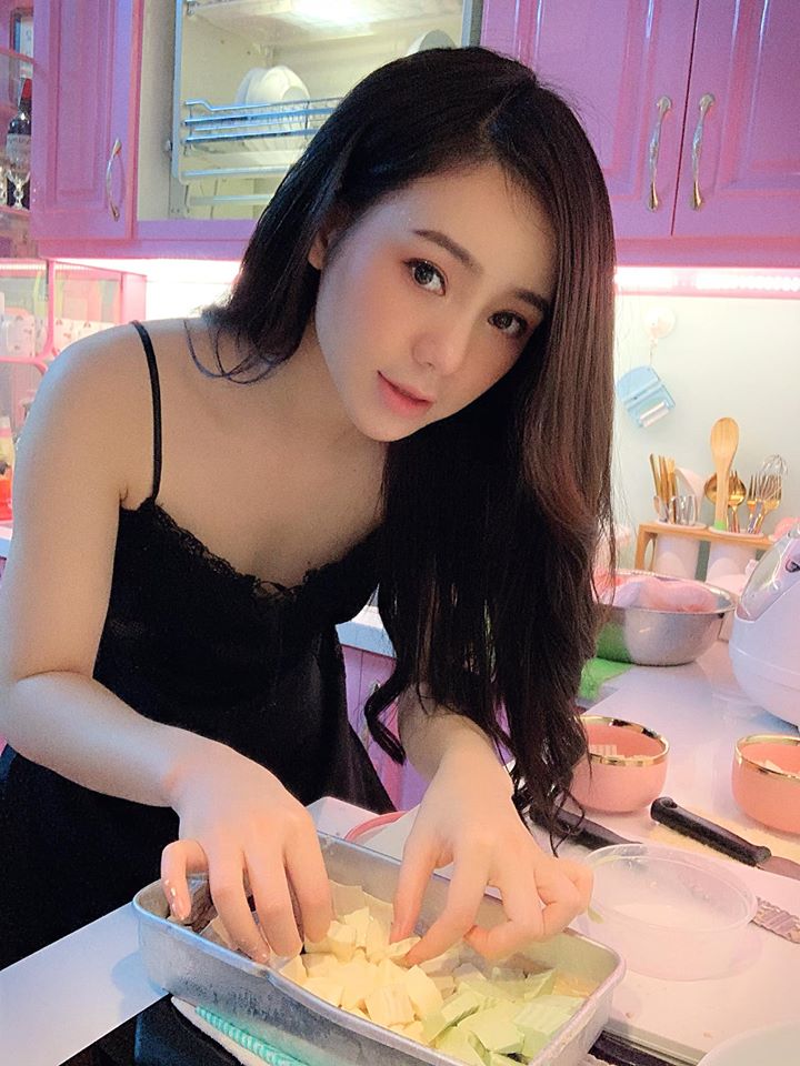 Quỳnh Kool: Nữ chính giờ vàng nóng bỏng của màn ảnh Việt, vướng tin đồn phim giả tình thật với thầy giáo mưa Thanh Sơn-6