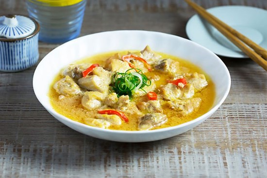 Nắng nóng làm ngay món gà hấp ăn tối thơm mềm lại không phải nấu nướng nhiều