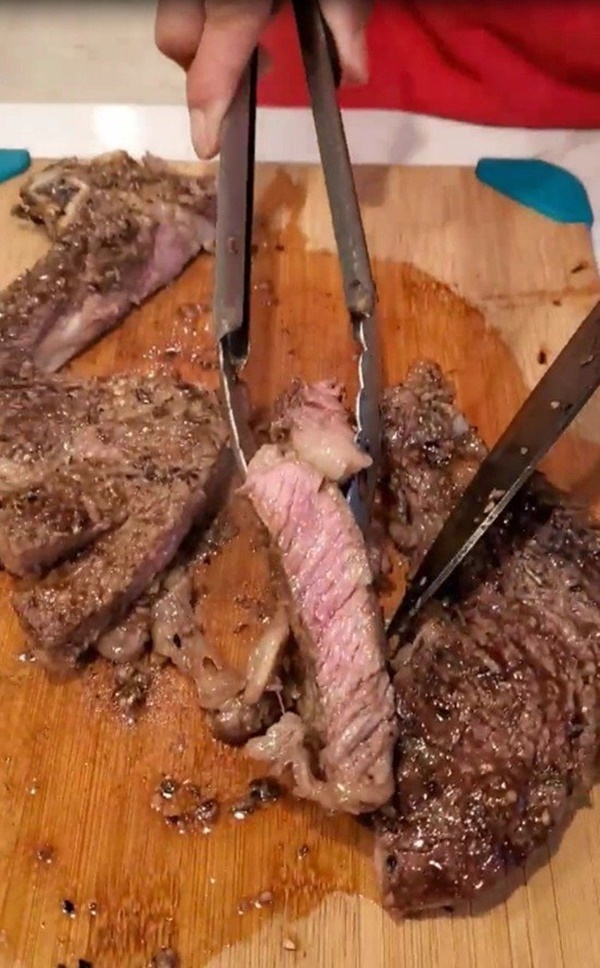 Ông xã lãng tử của Việt Hương làm thiên hạ ghen tị khi vào bếp nấu đồ ngon cho vợ-4