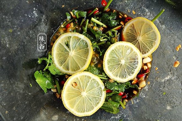 Muốn món chân gà trộn có vị ngon đặc biệt, hãy thêm 2 loại trái cây này-6