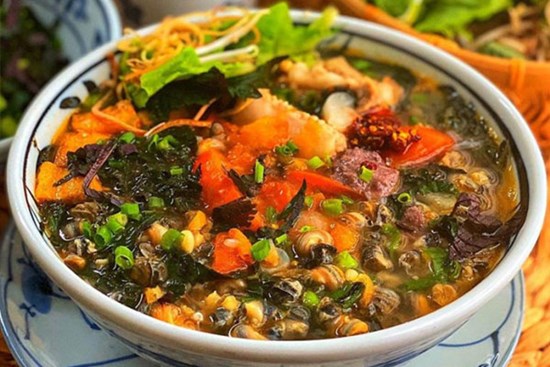 Nóng ngộp thở, chống chán ăn bằng bún ốc sườn non, thơm ngon hấp dẫn cả nhà
