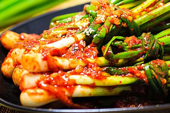 Bí quyết muối kim chi hành lá chống ngán chuẩn vị Hàn