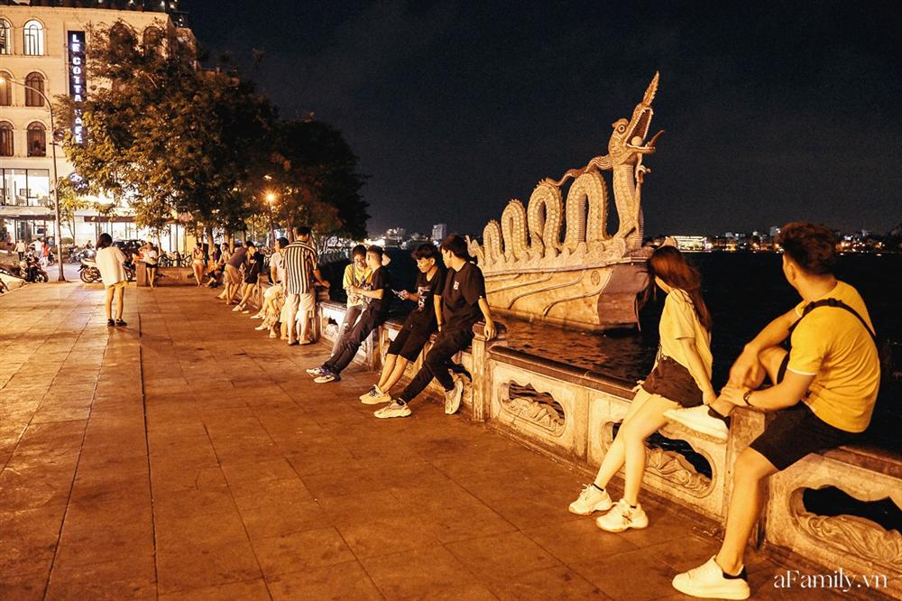 Chuyện đi chơi tối ở hồ Tây: Người ta đi quẩy lấy sang, còn đây là cách mà tôi đây đi quẩy chỉ mang trăm nghìn trong tay!-4