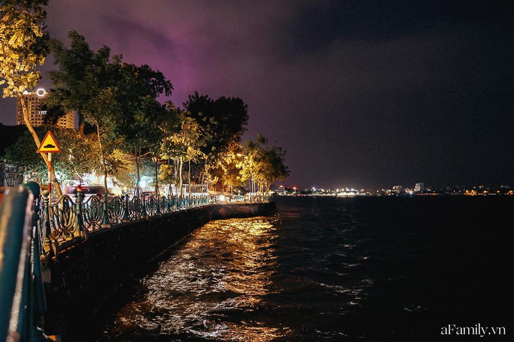 Chuyện đi chơi tối ở hồ Tây: Người ta đi quẩy lấy sang, còn đây là cách mà tôi đây đi quẩy chỉ mang trăm nghìn trong tay!-25