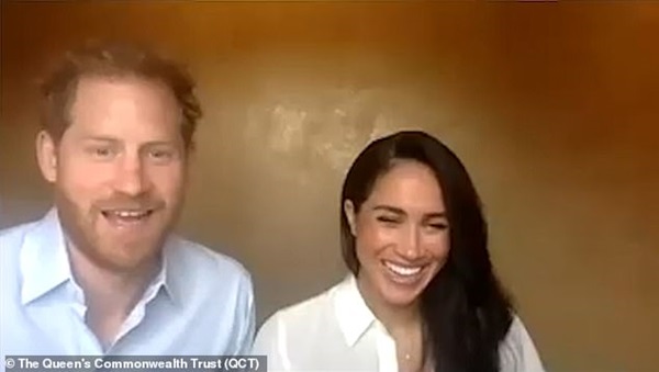 Vợ chồng Meghan Markle - Harry công khai xuất hiện, động chạm đến Nữ hoàng Anh với phát ngôn gây bức xúc-3