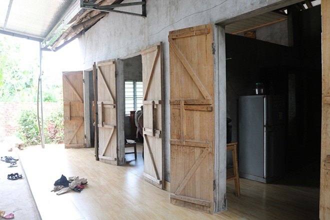 Tận cùng khốn khổ cảnh bà ngoại gần 80 tuổi nuôi đàn cháu mồ côi cha mẹ-2