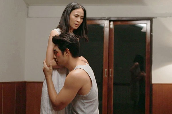 Đến thăm bạn ở bệnh viện, tôi như người được thức tỉnh, trở về quyết đền bù cho vợ nhưng không ngờ cô ấy lại nói một câu khiến tôi chết đứng-1