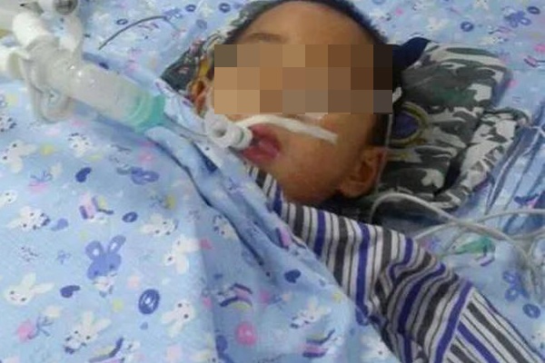 Bé gái 1 tuổi mắc bệnh lây truyền qua đường tình dục, thủ phạm là cách mặc quần mà nhiều cha mẹ mắc-3