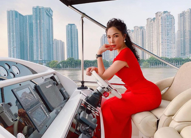 Quỳnh Thư - diễn viên lộ bằng chứng hẹn hò chồng cũ Quỳnh Nga: Bạn thân 15 năm của Ngọc Trinh, body bốc lửa và cực giàu!-11